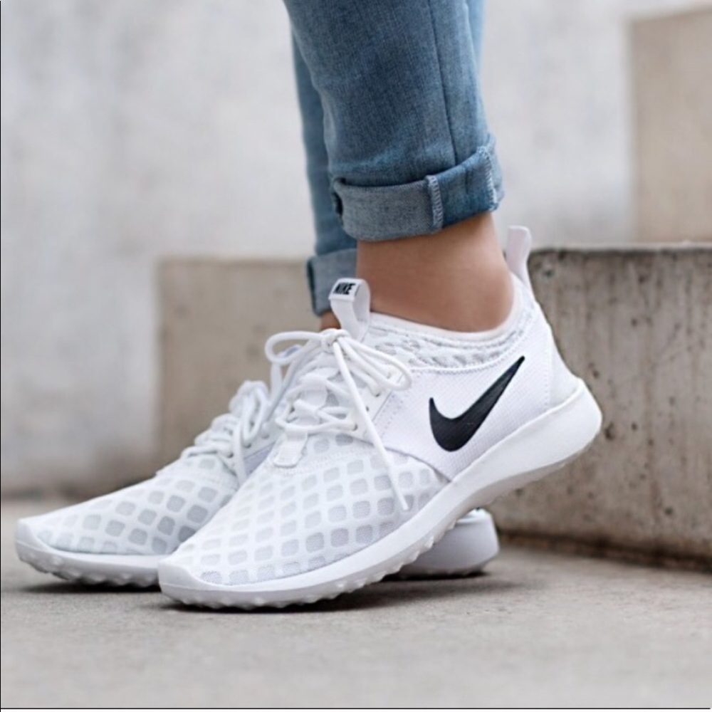 NWT Nike Juvenate White WMNS. - Picture 3 of 7